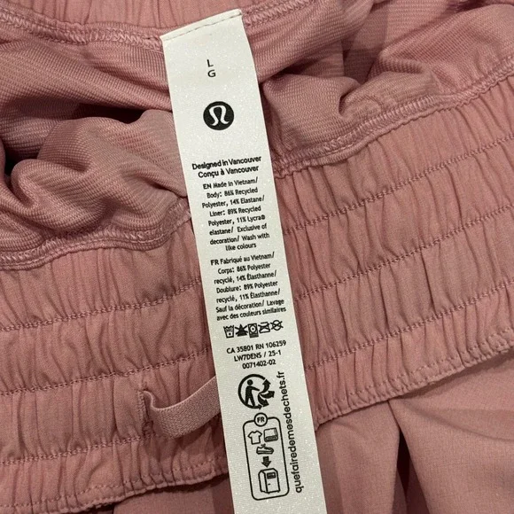Lululemon Shake It Out High Rise Run Short 2.5 Pink Peach Size L LW71DENS - Picture 3 of 8